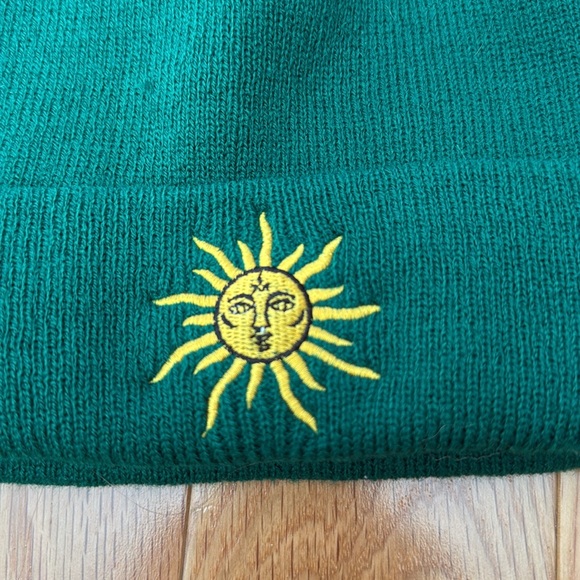 Winter Hat Beanie - Picture 8 of 9